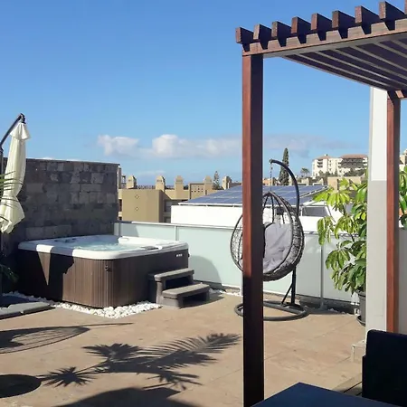 Luxury Bkm In Playa Del Duque * アデヘ