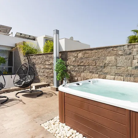 ヴィラ Luxury Bkm In Playa Del Duque *