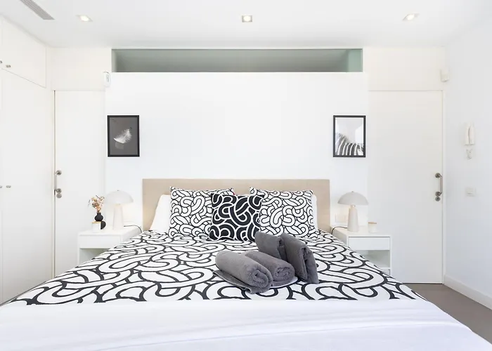 Luxury Bkm In Playa Del Duque Villa