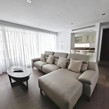 Luxury Bkm In Playa Del Duque Villa *