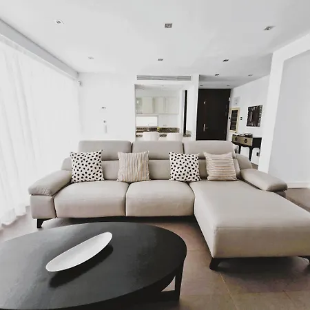 Vila Luxury Bkm In Playa Del Duque